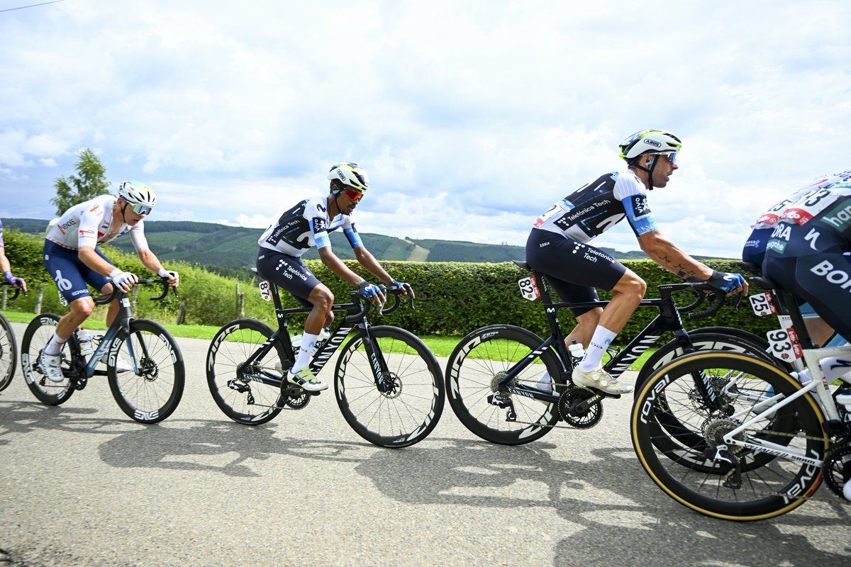 🇧🇪 #TourdeWallonie - 🌧  Etapa 4 🏁

<a href="/carloscanal01/">Carlos Canal Blanco</a> y <a href="/NATNAELTESFATS1/">NATNAEL TESFATSION</a> en la fuga de cuatro que se jugó la victoria en Seraing. En un día marcado por la lluvia en el exigente recorrido ondulado de Valonia.

Ambiciosos para meternos en la escapada, buscamos nuestras opciones. En