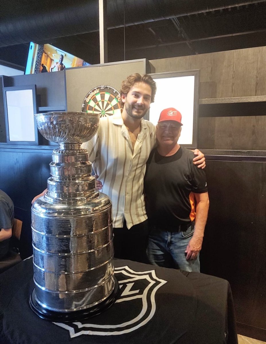 Eagles goalie coach Dan Wilcox got to reunite Stanley Cup Champ, Evan Cormier. Cormier played his minor hockey for the Clarington Zone Hockey Association, where Dan was his goalie coach. What a thrill it was to reunite and get a chance to catch up. 

Congrats Evan!