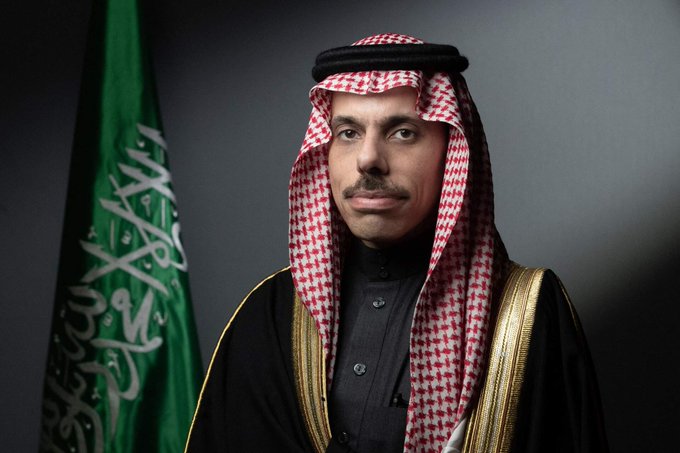 عاجل | وزير الخارجية الأمير فيصل بن فرحان يعلن اعتماد الوثيقة الختامية للمؤتمر الدولي رفيع المستوى من أجل تسوية سلمية للقضية الفلسطينية وتنفيذ حل الدولتين 