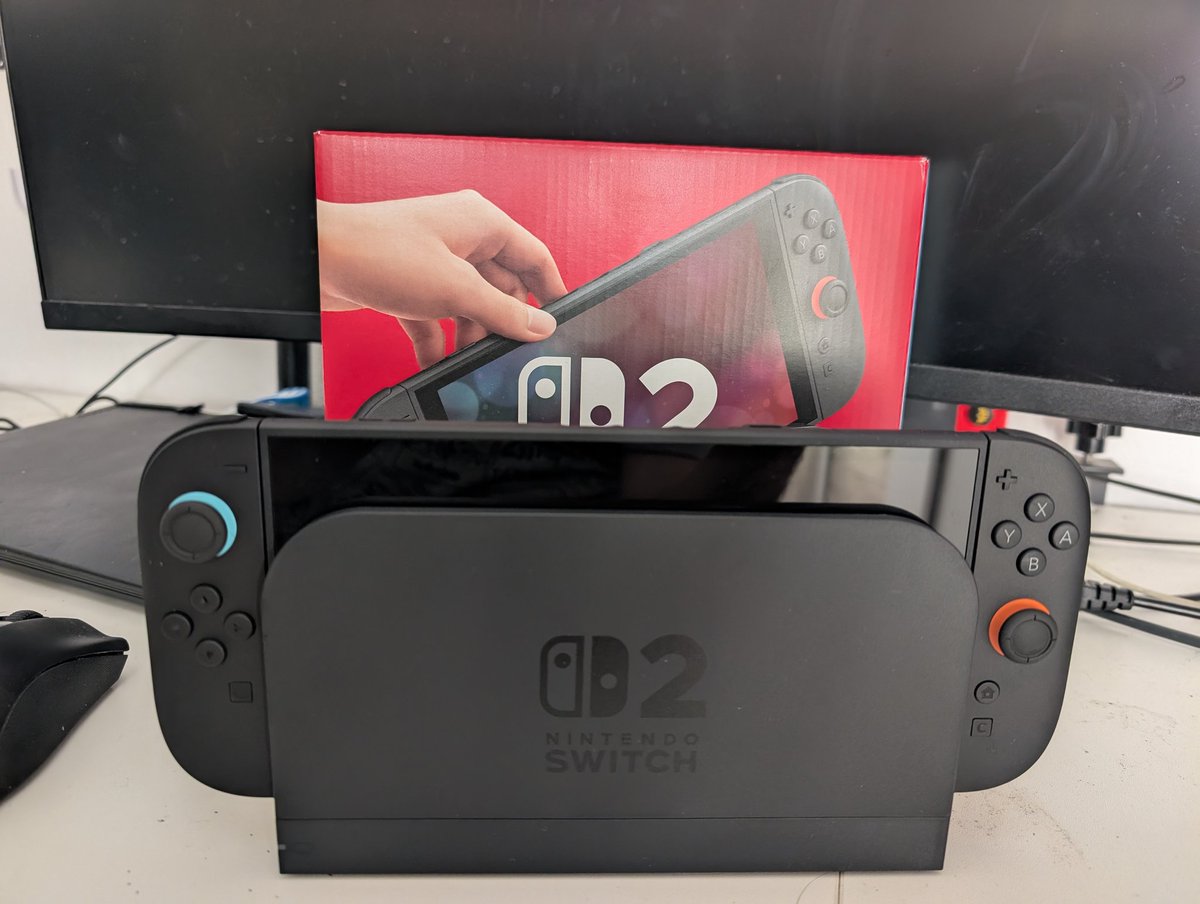 Ozymandias tweet media