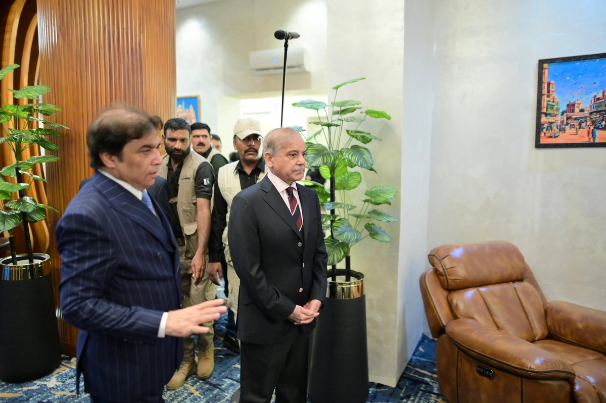 Prime Minister Muhammad Shehbaz Sharif visiting different sections of Pak-Business Express, newly inaugurated CIP Lounge, waiting halls and other facilities at Lahore Railway Station.