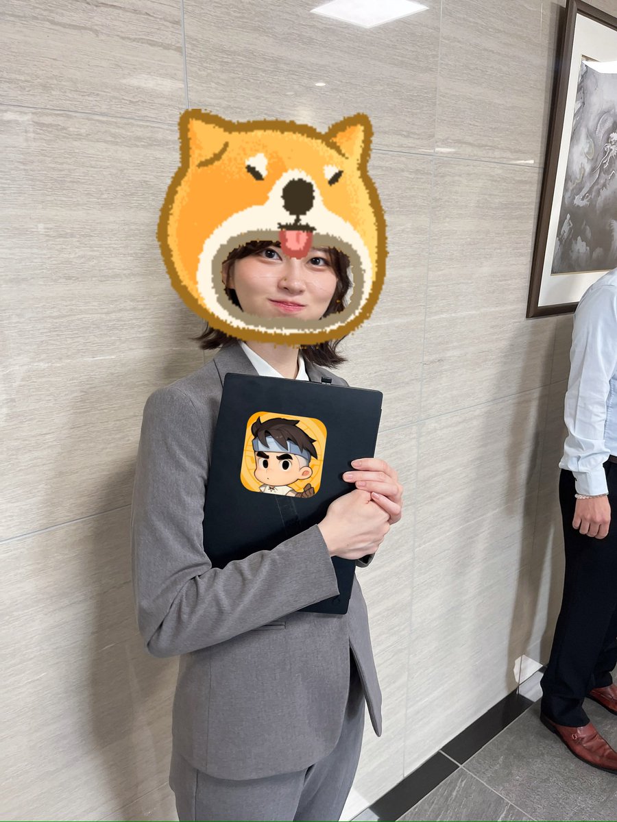 The cutest lady plus the cutest costume equals the cutest pic in the world.