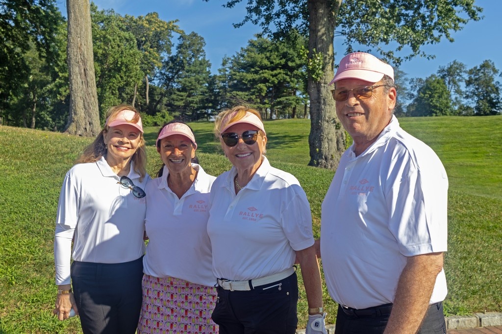 RallyeMotors1's tweet photo. Driving Change on the Green! 🏌🏻‍♀️Rallye Motor Company proudly supported Babes Against Breast Cancer at the North Hills Country Club golf tournament! Our very own Juliana Terian, President &amp; CEO, hit the greens to show her commitment to this incredible cause. https://t.co/d7VetHU7Ag