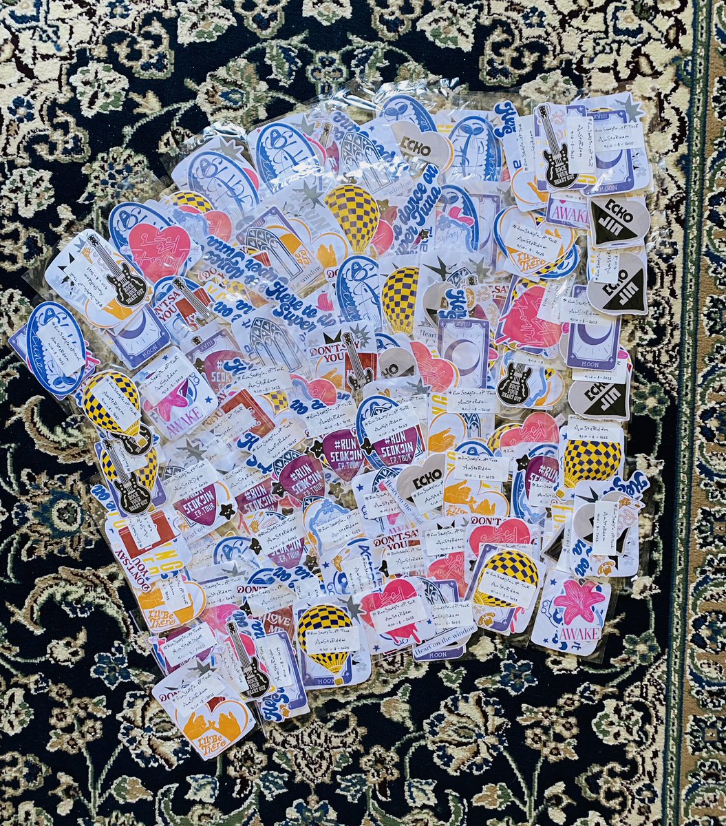 dtownlab's tweet photo. i had so much fun in making those freebies for the concerts 🩷
#RUNSEOKJIN_epTOUR_AMSTERDAM https://t.co/2uj9HqgvFw