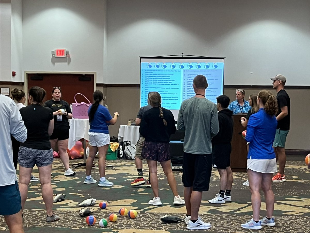 Dr. Ann Hockett (MWD President Elect) bringing the energy at her session at #BestPractices25 in WI. <a href="/WHPEOffice/">WHPE</a> #PhysEd