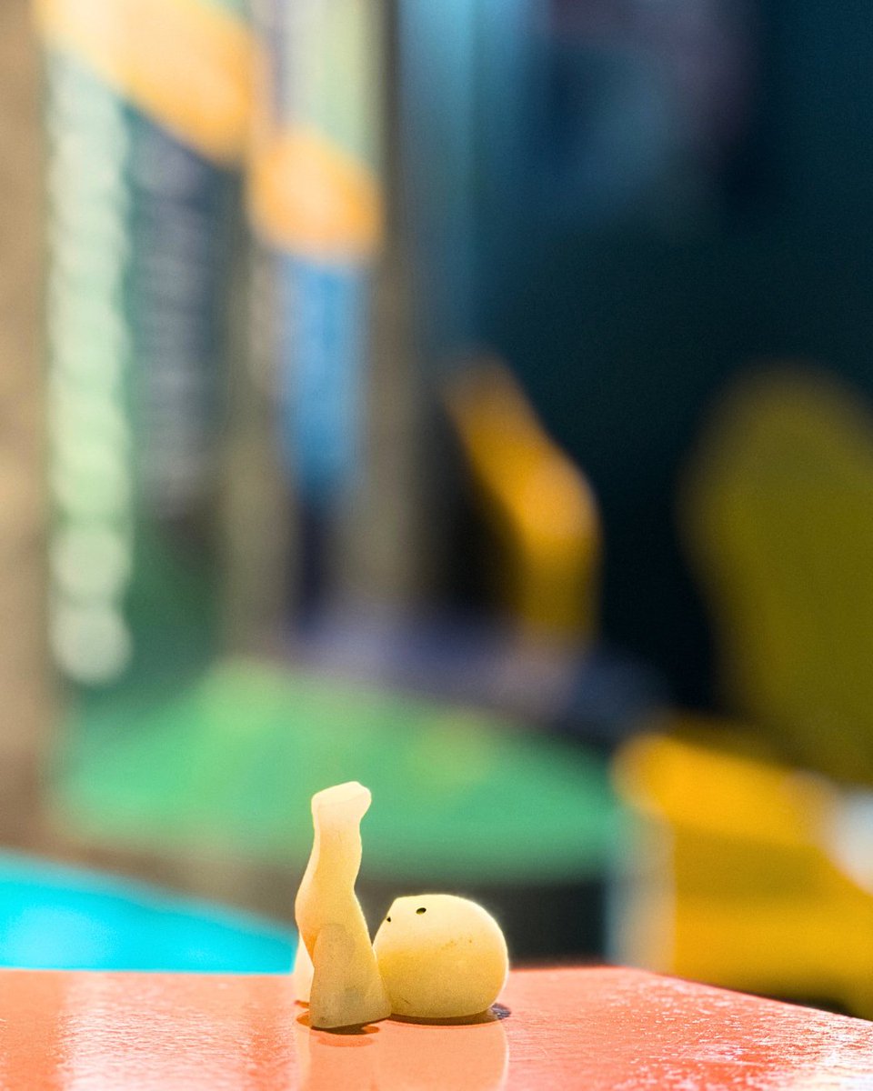 After last week, Smiski has entered his recovery era 🧘‍♂️ 💚

This week, we found him legs-up (or maybe Smiski-down?) in a quiet museum nook, channeling his inner peace 😵‍💫 Don't forget, you can get your own Smiski at our Loot lab!

#SmiskiSighting #LootLabFinds #HideAndStretch