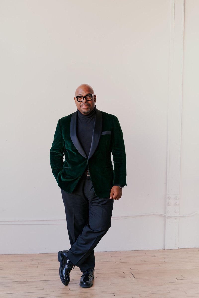 Mack Avenue Music (@mackavenuemusic) on Twitter photo Christian McBride ( <a href="/mcbridesworld/">Christian McBride</a> ) is dropping a new single TOMORROW! We're keeping the special guest a secret (there are hints though š), but head to lnk.to/oldfolkssamara⦠to presave it to your digital library to listen as soon as it is out! Christian McBride ( <a href="/mcbridesworld/">Christian McBride</a> ) is dropping a new single TOMORROW! We're keeping the special guest a secret (there are hints though š), but head to lnk.to/oldfolkssamara⦠to presave it to your digital library to listen as soon as it is out!