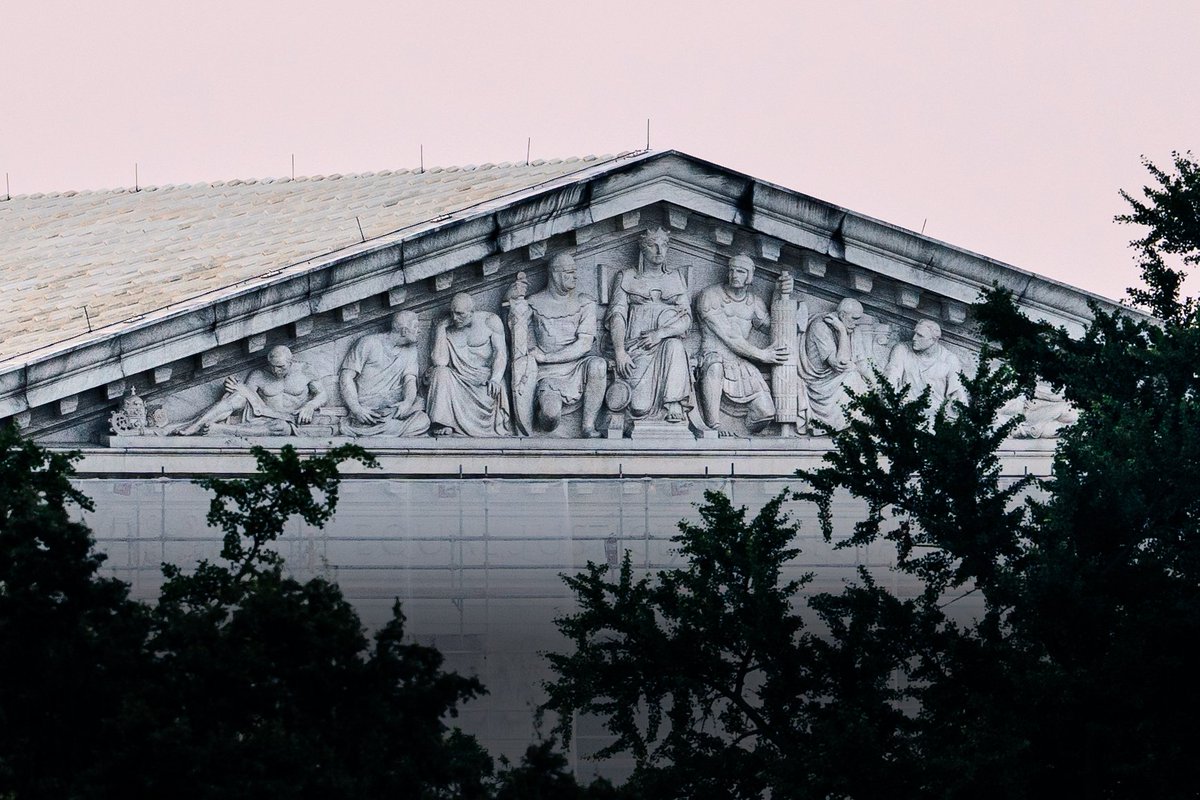 🚨BREAKING: The Supreme Court just set the stage for another historic term.

Nine cases. All political dynamite:

— Trans males in girls’ sports
— Donor privacy
— Redistricting by race
— Election Day ballot deadlines
— And more!

Here’s what’s coming—and why it matters 🧵