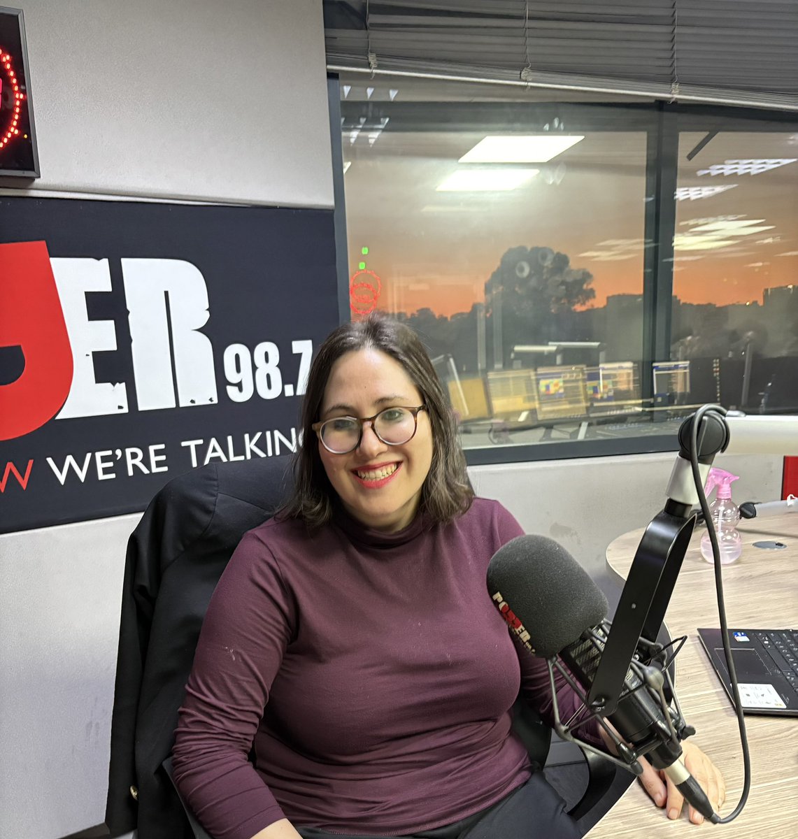 POWER 98.7 (@powerfm987) on Twitter photo It's Business time...
Welcome to #POWERBusiness with Tehillah Niselow (@Tehillahniselow) until 20:00.
Get in touch with us throughout the show.
☎: 0861 987 000
📷: 083 303 7093
🌐:power987.co.za/stream/
Proudly brought to you by <a href="/MTNBusinessZA/">MTN Business SA</a> It's Business time...
Welcome to #POWERBusiness with Tehillah Niselow (@Tehillahniselow) until 20:00.
Get in touch with us throughout the show.
☎: 0861 987 000
📷: 083 303 7093
🌐:power987.co.za/stream/
Proudly brought to you by <a href="/MTNBusinessZA/">MTN Business SA</a>