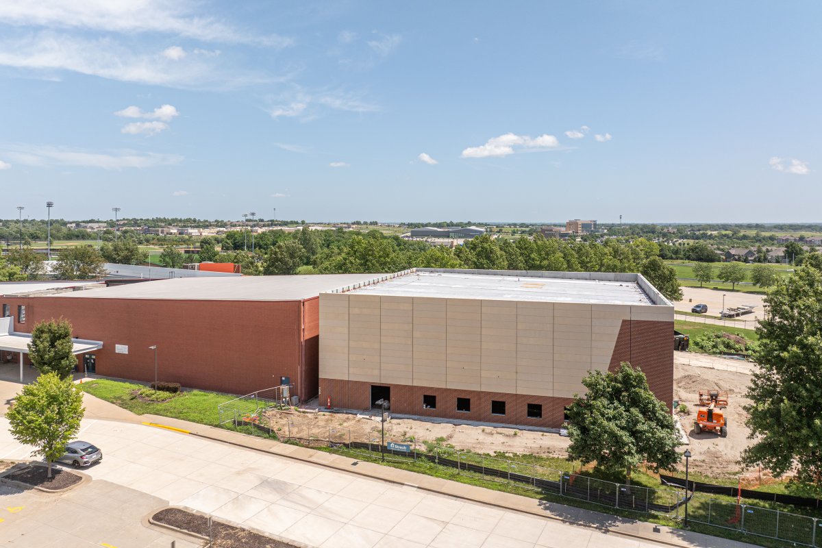 Straub Construction (@straubcon) on Twitter photo Precast panels are up at <a href="/PleasantRidgeMS/">Pleasant Ridge Middle</a>, marking a big milestone for their new gym! The building's taking shape, and the momentum's strong as work moves forward. #BelieveInWhatYouBuild <a href="/bvschools/">Blue Valley Schools</a> <a href="/HollisandMiller/">Hollis + Miller Architects</a> <a href="/WeAreOlsson/">Olsson</a> <a href="/hendersonengs/">Henderson Engineers</a> Precast panels are up at <a href="/PleasantRidgeMS/">Pleasant Ridge Middle</a>, marking a big milestone for their new gym! The building's taking shape, and the momentum's strong as work moves forward. #BelieveInWhatYouBuild <a href="/bvschools/">Blue Valley Schools</a> <a href="/HollisandMiller/">Hollis + Miller Architects</a> <a href="/WeAreOlsson/">Olsson</a> <a href="/hendersonengs/">Henderson Engineers</a>