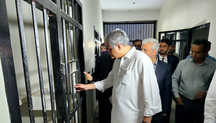 MusawarAbbasi01's tweet photo. اسلام آباد ماڈل جیل سیکٹر ایچ 16 فعال  کردی گئی۔
ماڈل جیل پر پولیس نفری فراہم کرنے کا فیصلہ کرلیا گیا اور آئی جی اسلام آباد کی ہدایات پرماڈل جیل میں پولیس تعیناتی کی تیاریاں مکمل کرلی گئیں
#Islamabad #modeljail #isbpolice #Police https://t.co/led62GABy6