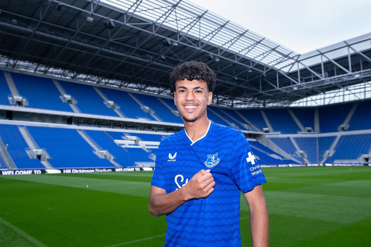 🔵🇲🇦 Official, confirmed. Adam Aznou joins Everton on €9m plus €3m deal from Bayern.