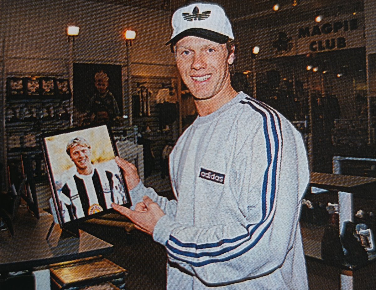 PremiershipYrs's tweet image. Thirty years ago this Summer, @warrenbarton2 joined Newcastle United.

Here are some rare shots of the new signing in the club shop at St James' Park, shortly after signing. #NUFC