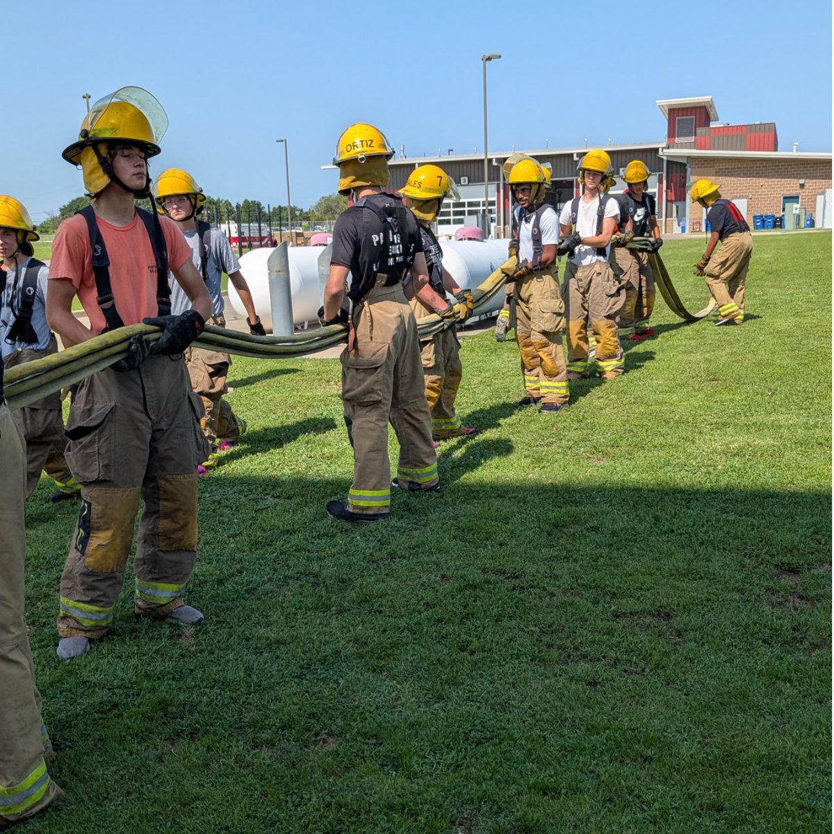 VCS_WRESTLING's tweet image. We had a great summer 
with our 3rd annual 
Conqueror Course!

Training in jujitsu, gymnastics,
&amp;amp; w/the Tulsa Fire Dept. 

These Men are ready for the school year!
#CNQR