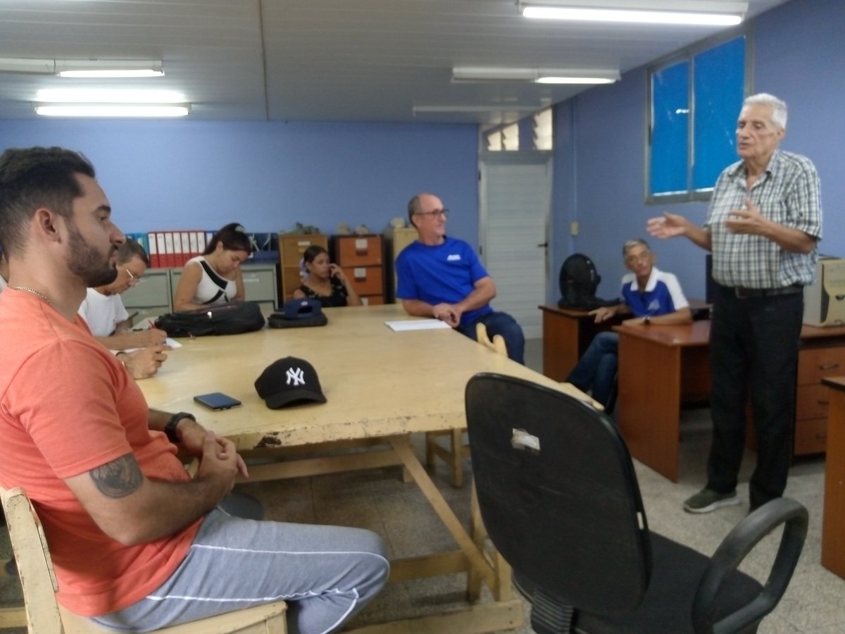 EIPHHUebgpesp3's tweet photo. Geociencias al servicio de la sociedad y el desarrollo: Gestión de Proyectos, conferencia magistral impartida por la DraC. Sara Fernández Cruz de la Universidad de Holguín en RAUDAL. https://t.co/Mh6n2IbqWI