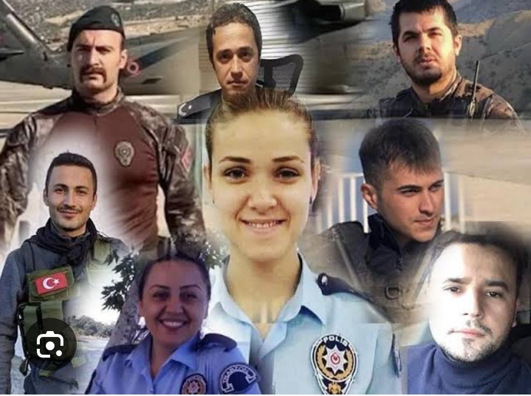 Kaç tane meslektaşımız intihar etti #BombacıMülayim bunu kandine dert edindi. Çıkış yolu aradı. Çözüm yolları için görüşlerini dile getirdi. Keşke ilgili kişiler de onun kadar dert edinselerdi
Belki Birkaç arkadaşımız kurtulabilirdi