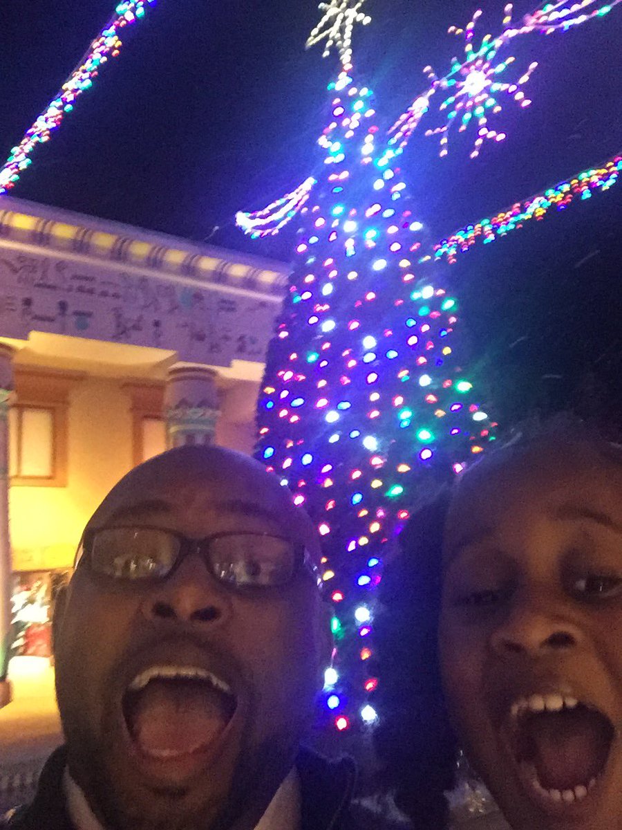 CoachJ1906's tweet image. Screaming Happy Birthday so loud to my Baby Girl, @MakaylaJ2029 that she can hear it in California! We’re so proud of the free soul you are! Keep glowing and keep being YOU!! I love you so much!! Have fun in that Cali sunshine on your day!! ☀️🌴