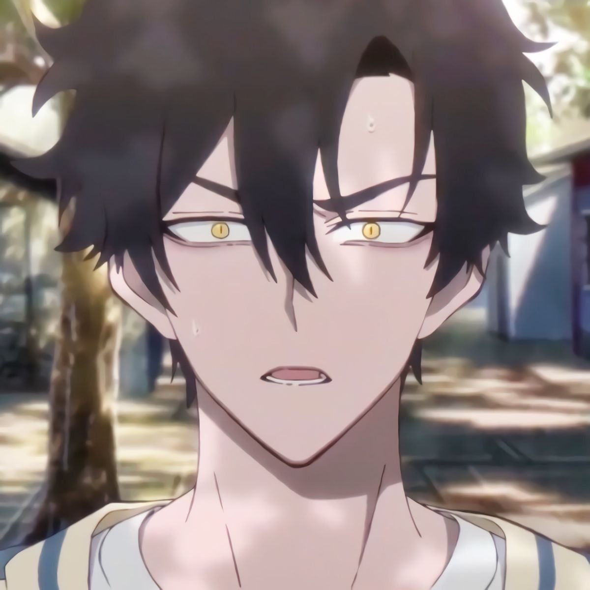 Rare sighting of cat-eyed Cheng Xiaoshi?!?!?