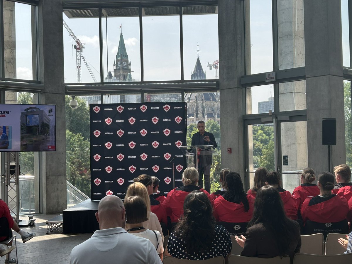 SarahKMacF's tweet photo. Happening now at the National Gallery: Mayor Sutcliffe welcomes Canada’s Women’s Rugby Team to Ottawa ahead of the Canada-U.S. match on Friday and the World Cup in England. https://t.co/gKTWnFo9Us