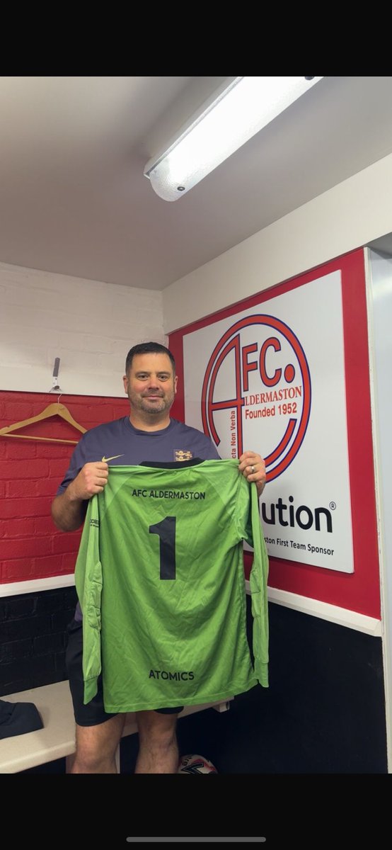 🚨Player Announcement 🚨

Delighted to announce that Darren Heath returns for his 29th Season in Senior football. 

Alongside playing Darren will be helping coach other goalkeepers at the club. 

Still as agile and passionate as always we are delighted to keep Darren on board!