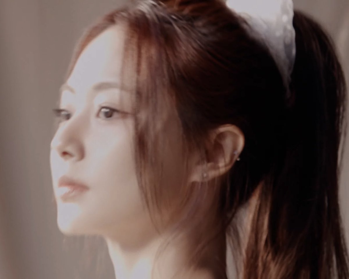 tzuyu looks like she just stepped out of a ghibli movie