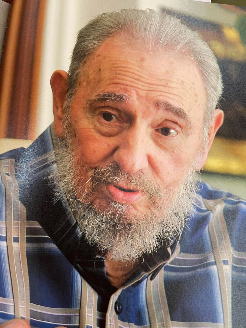 Fidel: "Un árbol se puede caer porque tenga raíces flojas, pero ningún árbol de raíces profundas podrá ser arrancado jamás, y tenemos millones de ciudadanos con raíces profundas y un pueblo de raíces muy profundas."
#LaHabanaViveEnMí