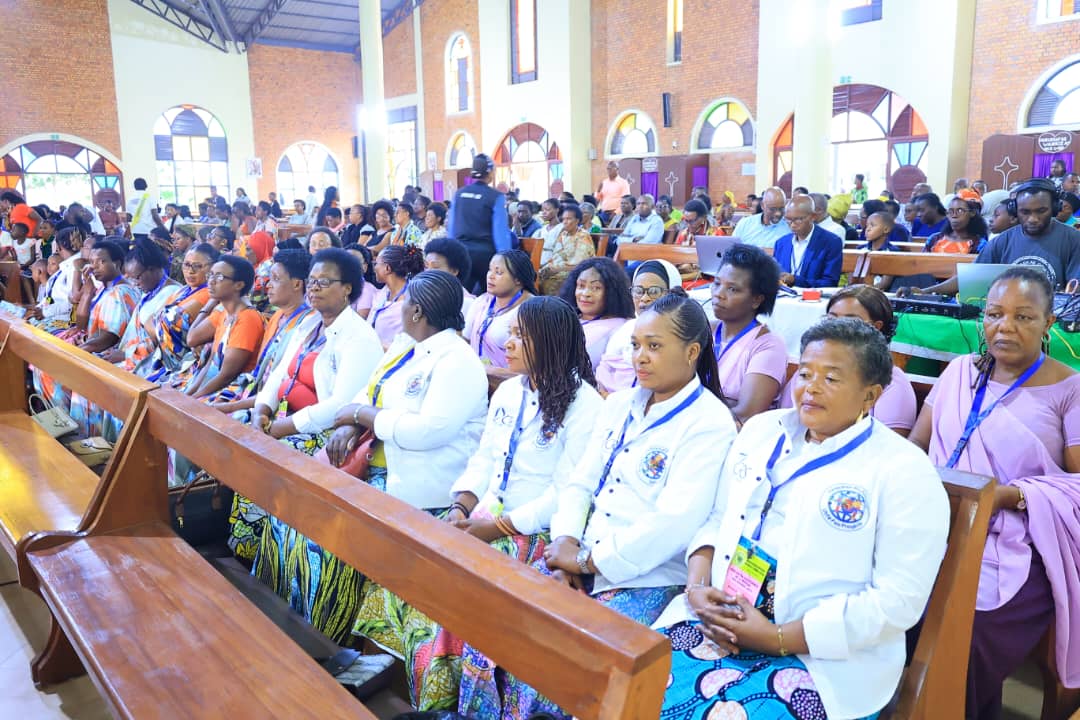 Kuri  uyu mugoroba taliki 29 Nyakanga  2025 ,kuri  Paruwasi St Vincent pallotti  Gikondo hagiye kubera Igitambo cya misa Isoza inama ya ACEAC ni igitambo cya Misa igiye kwitabirwa n'abakaridinali ,abepisikopi , abapadiri,Abihayimana ndetse n'abakiristu.