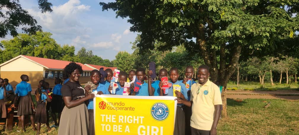 Investing in Girls futures 
##TheRighttobeaGirl 
Gratitude to support from <a href="/mundocooperante/">Mundo Cooperante</a> .
#EndChildMarriage 
#endteenagepregnancy