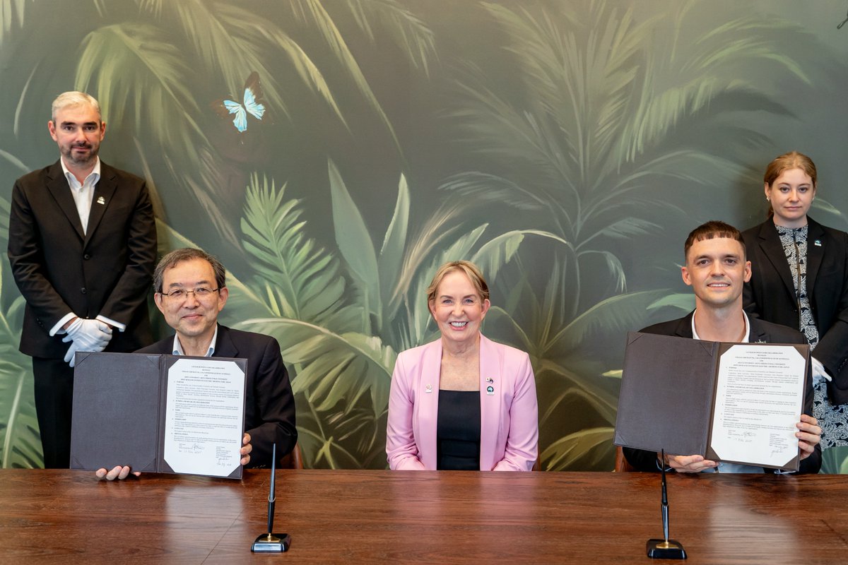 クィーンズランド州のストラリス・エアクラフトが、秋田大学・秋田県立大学と正式に覚書（MOU）を締結しました！✈️✨
クィーンズランド州政府貿易投資庁が仲介し、ロズ・ベイツ大臣も見守る中、水素電動航空機のイノベーションを加速させました。<a href="/tradeinvestqld/">Trade and Investment Queensland</a> <a href="/Ros_Bates_MP/">Ros Bates MP</a>