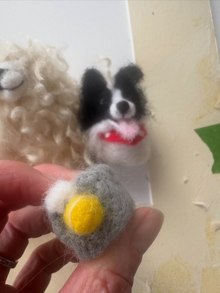 Custom made tennis ball… 🎾 

#artforsale #sheep #supportsmallbusiness #art  #animalart