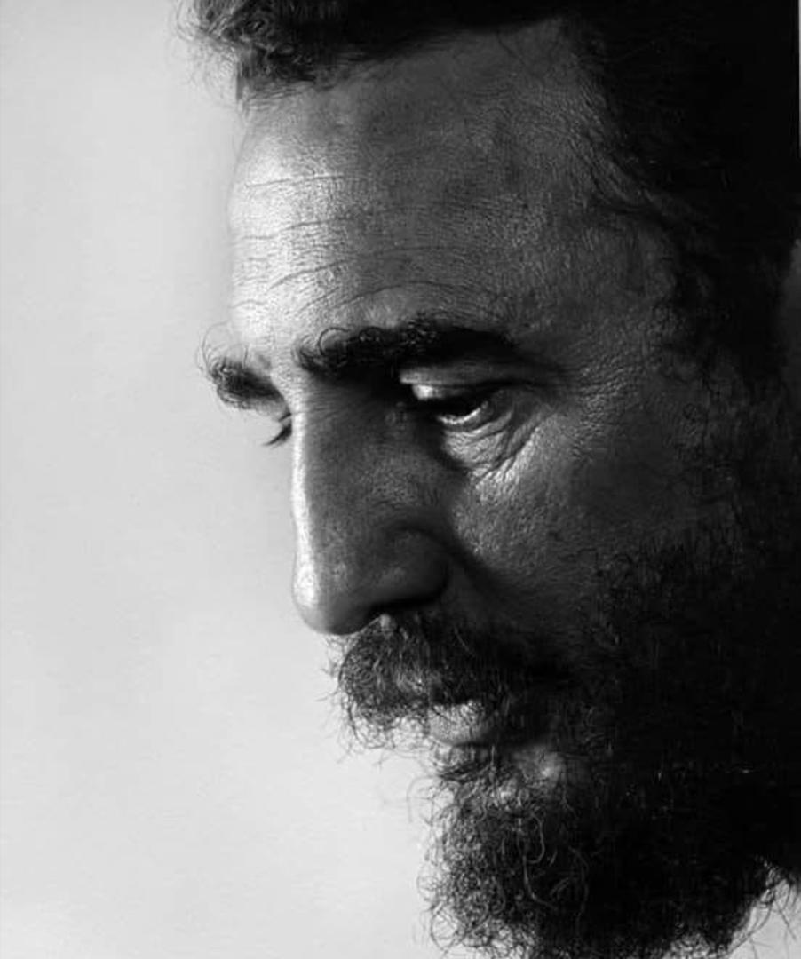 Fidel: “No somos un pueblo que tiemble, no somos hombres que temblemos o nos detengamos ante las dificultades”. 
#LaHabanaViveEnMí 
#CubaEstáFirme