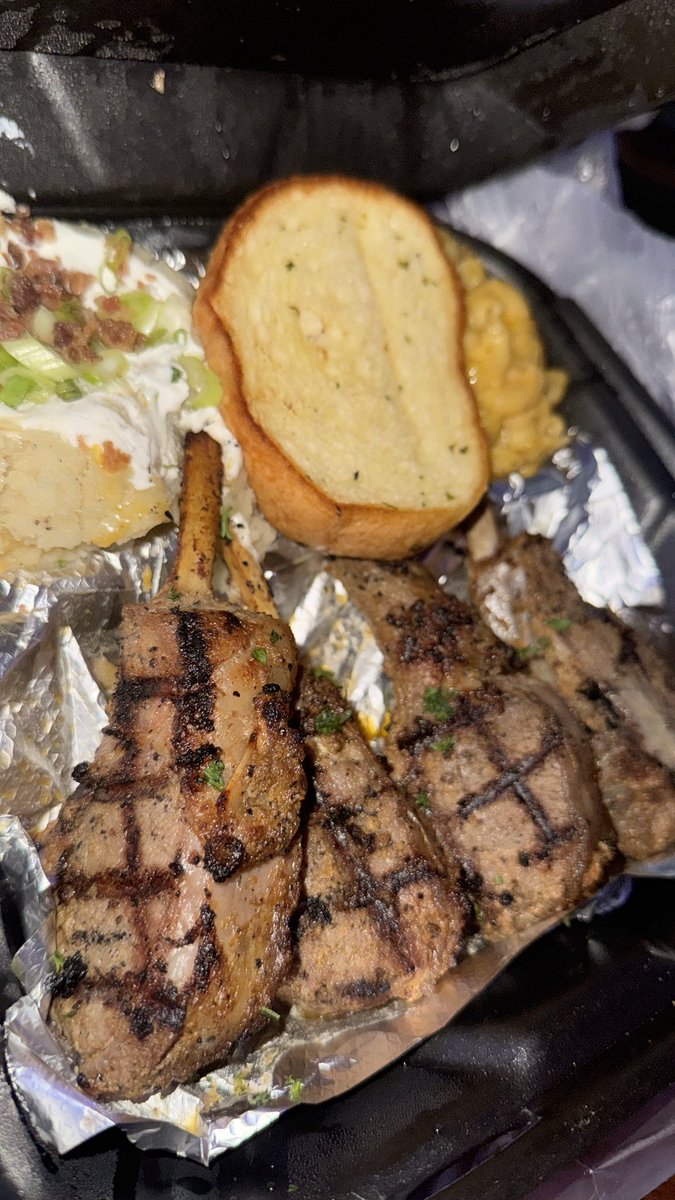 Snickers233's tweet image. 