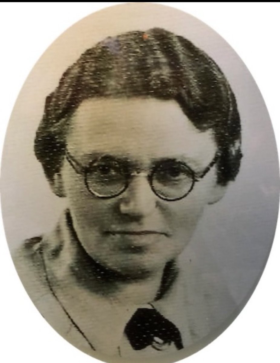 Else Hirsch war eine jüdische Lehrerin, die nach der Reichspogromnacht 1938 Kindertransporte ins Ausland organisieren half. Zwischen Dezember 1938 und August 1939 organisierte sie zehn Kindertransporte in die Niederlande und nach England.
29. juli 1889 - 1943 Tod im Ghetto