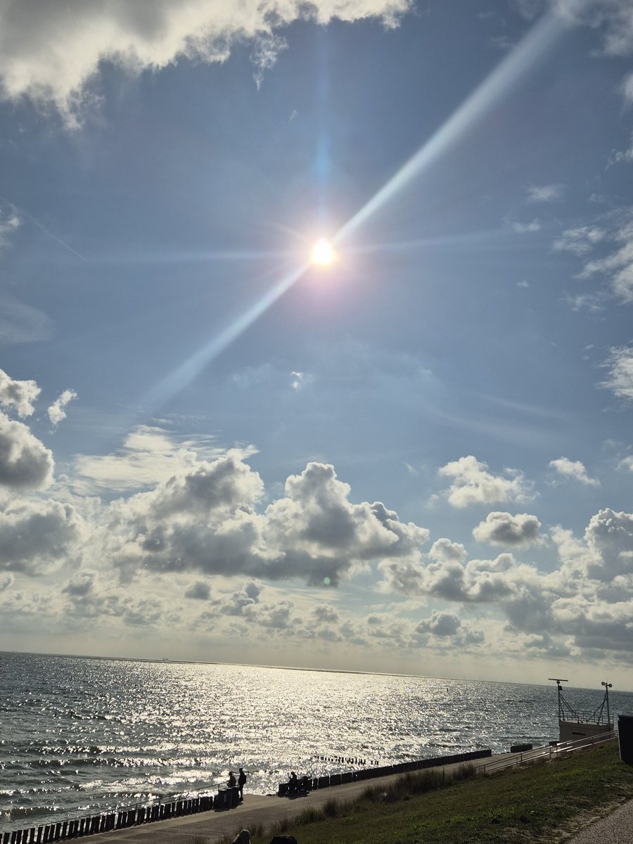 De zon laat zich toch nog zien in #Zoutelande