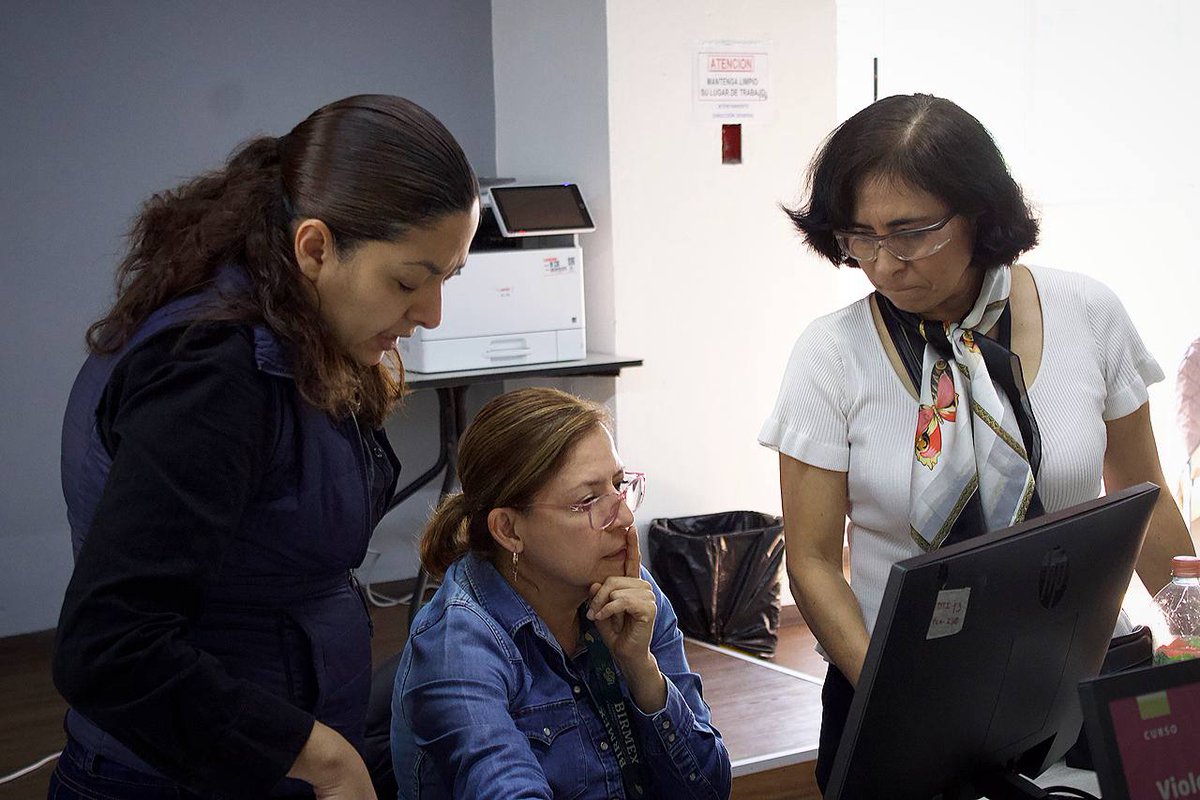 Birmex (@birmex) on Twitter photo ¡La salud de las y los mexicanos es nuestra prioridad!
En #Birmex trabajamos en la Evaluación Técnica para la tercera compra emergente de 173 tipos de medicamentos.
<a href="/SSalud_mx/">SALUD México</a> ¡La salud de las y los mexicanos es nuestra prioridad!
En #Birmex trabajamos en la Evaluación Técnica para la tercera compra emergente de 173 tipos de medicamentos.
<a href="/SSalud_mx/">SALUD México</a>