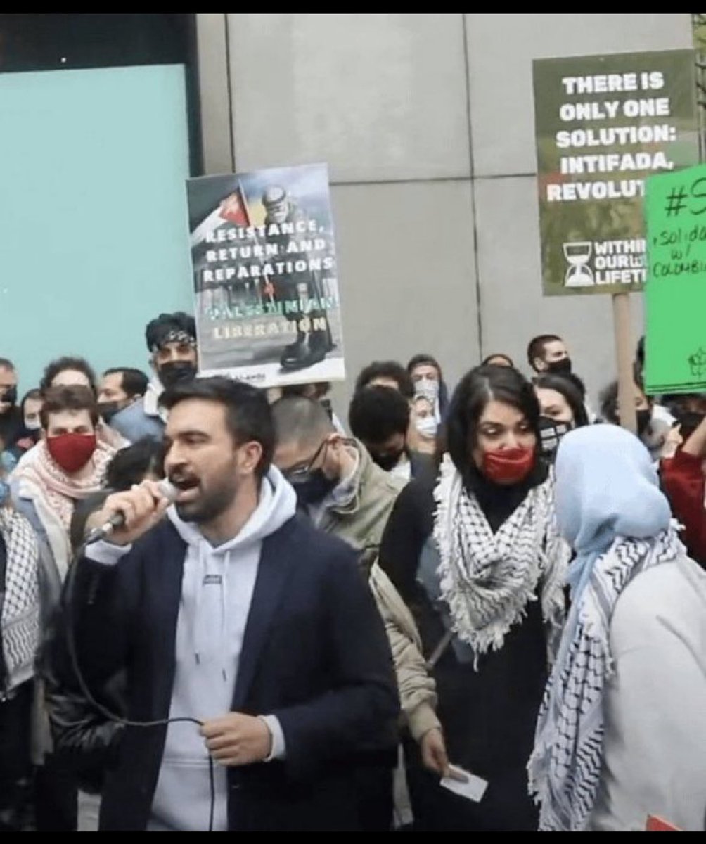 Angela Van Der Pluym tweet media