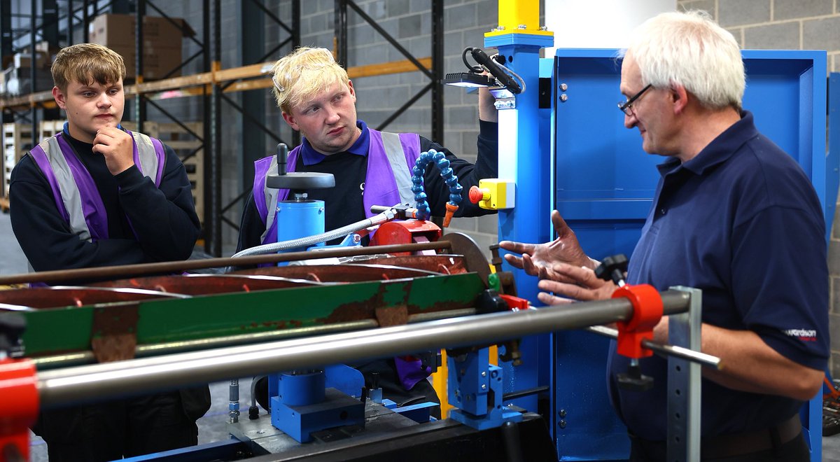 Great to have the Campey Turf Care team at our factory today for hands-on training on the Hunter Jupiter ATI Series 6 Grinder, led by our experienced engineer David Mitchison (40+ years in the industry).

The session covered:
✅ Safe machine operation
✅ Efficient grinder use
✅