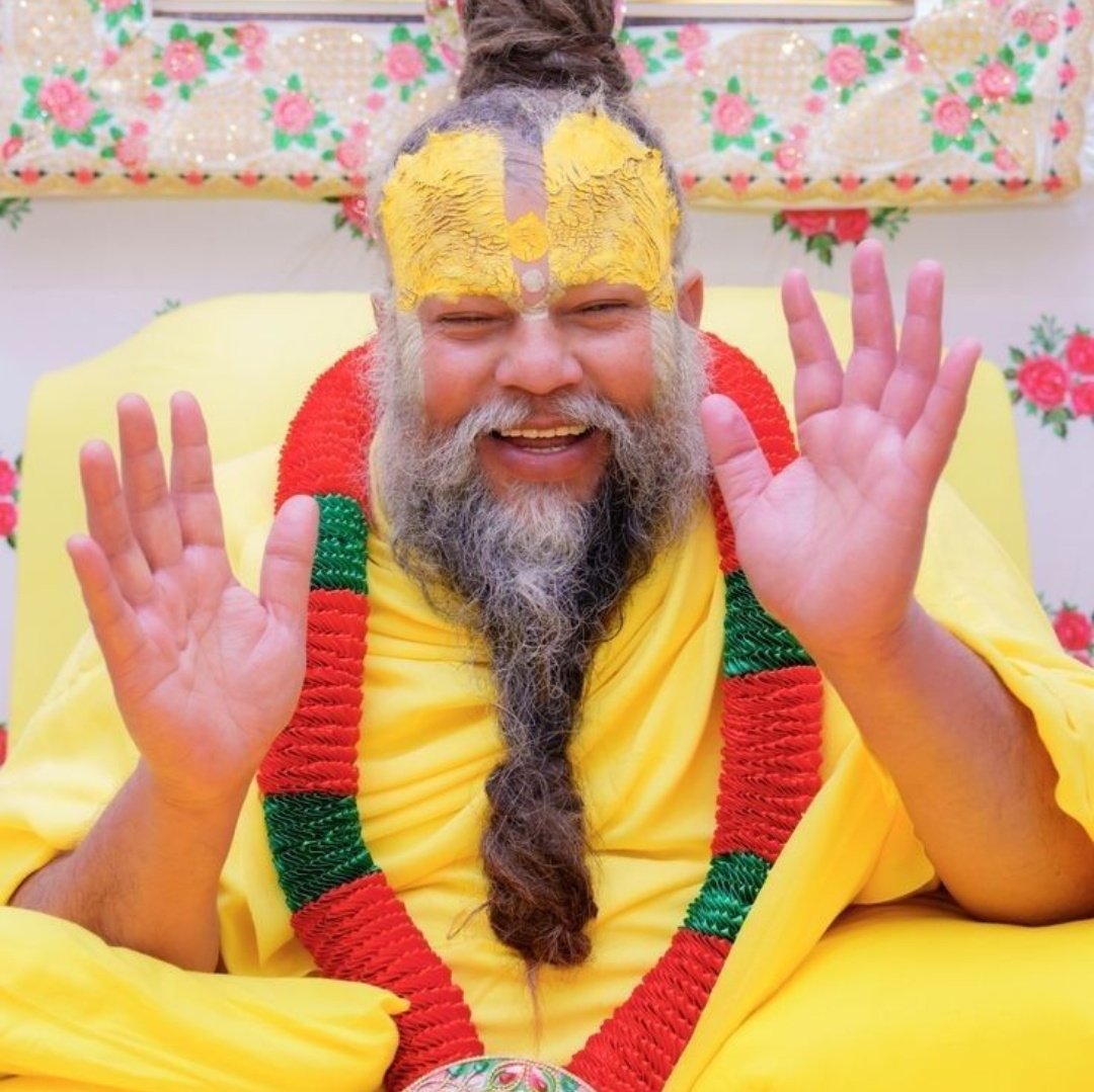 Aniruddhacharya Ji and Premanand Ji are both being hated and abused by girls on the timeline

What's shocking is that many of these girls are from the right wing

Doesn't the right wing stand for traditional Indian culture and family values?

Also, what both of them said is true.