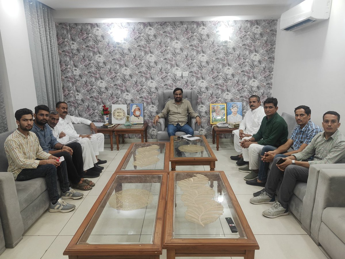 HANUMAN BENIWAL (@hanumanbeniwal) on Twitter photo рдХрд▓ рджрд┐рд▓реНрд▓реА рд╕реНрдерд┐рдд рдЖрд╡рд╛рд╕ рдкрд░ тАШрдкрд░реНрдпрд╛рд╡рд░рдг рд╕рдВрдШрд░реНрд╖ рд╕рдорд┐рддрд┐, рдЦреЗрдЬрдбрд╝рд▓рд╛тАЩ (рдмреАрдХрд╛рдиреЗрд░) рдХреЗ рдмрд┐рд╢реНрдиреЛрдИ рд╕рдорд╛рдЬ рдХреЗ рдкреНрд░рддрд┐рдирд┐рдзрд┐рдордВрдбрд▓ рдиреЗ рдореБрд▓рд╛рдХрд╛рдд рдХрд░ рдмрддрд╛рдпрд╛ рдХрд┐ рдмреАрдХрд╛рдиреЗрд░ рдХреЗ рдХреЛрд▓рд╛рдпрдд рддрд╣рд╕реАрд▓ рдХреЗ рдиреЛрдЦрд╛ рджреИрдпрд╛ рдЧрд╛рдВрд╡ рдореЗрдВ рдирд┐рдЬреА рд╕реЛрд▓рд░ рдХрдВрдкрдирд┐рдпреЛрдВ рджреНрд╡рд╛рд░рд╛ рдЦреЗрдЬрдбрд╝рд▓рд╛ рдХреА рд░реЛрд╣реА рд╕рд╣рд┐рдд рдкреВрд░реЗ рд░рд╛рдЬрд╕реНрдерд╛рди рдореЗрдВ рд▓рд╛рдЦреЛрдВ рдЦреЗрдЬрдбрд╝реА рдХреЗ рд╡реГрдХреНрд╖реЛрдВ рдХреА рдмреЗрджрд░реНрджреА рд╕реЗ рдХрдЯрд╛рдИ рдХреА рдХрд▓ рджрд┐рд▓реНрд▓реА рд╕реНрдерд┐рдд рдЖрд╡рд╛рд╕ рдкрд░ тАШрдкрд░реНрдпрд╛рд╡рд░рдг рд╕рдВрдШрд░реНрд╖ рд╕рдорд┐рддрд┐, рдЦреЗрдЬрдбрд╝рд▓рд╛тАЩ (рдмреАрдХрд╛рдиреЗрд░) рдХреЗ рдмрд┐рд╢реНрдиреЛрдИ рд╕рдорд╛рдЬ рдХреЗ рдкреНрд░рддрд┐рдирд┐рдзрд┐рдордВрдбрд▓ рдиреЗ рдореБрд▓рд╛рдХрд╛рдд рдХрд░ рдмрддрд╛рдпрд╛ рдХрд┐ рдмреАрдХрд╛рдиреЗрд░ рдХреЗ рдХреЛрд▓рд╛рдпрдд рддрд╣рд╕реАрд▓ рдХреЗ рдиреЛрдЦрд╛ рджреИрдпрд╛ рдЧрд╛рдВрд╡ рдореЗрдВ рдирд┐рдЬреА рд╕реЛрд▓рд░ рдХрдВрдкрдирд┐рдпреЛрдВ рджреНрд╡рд╛рд░рд╛ рдЦреЗрдЬрдбрд╝рд▓рд╛ рдХреА рд░реЛрд╣реА рд╕рд╣рд┐рдд рдкреВрд░реЗ рд░рд╛рдЬрд╕реНрдерд╛рди рдореЗрдВ рд▓рд╛рдЦреЛрдВ рдЦреЗрдЬрдбрд╝реА рдХреЗ рд╡реГрдХреНрд╖реЛрдВ рдХреА рдмреЗрджрд░реНрджреА рд╕реЗ рдХрдЯрд╛рдИ рдХреА