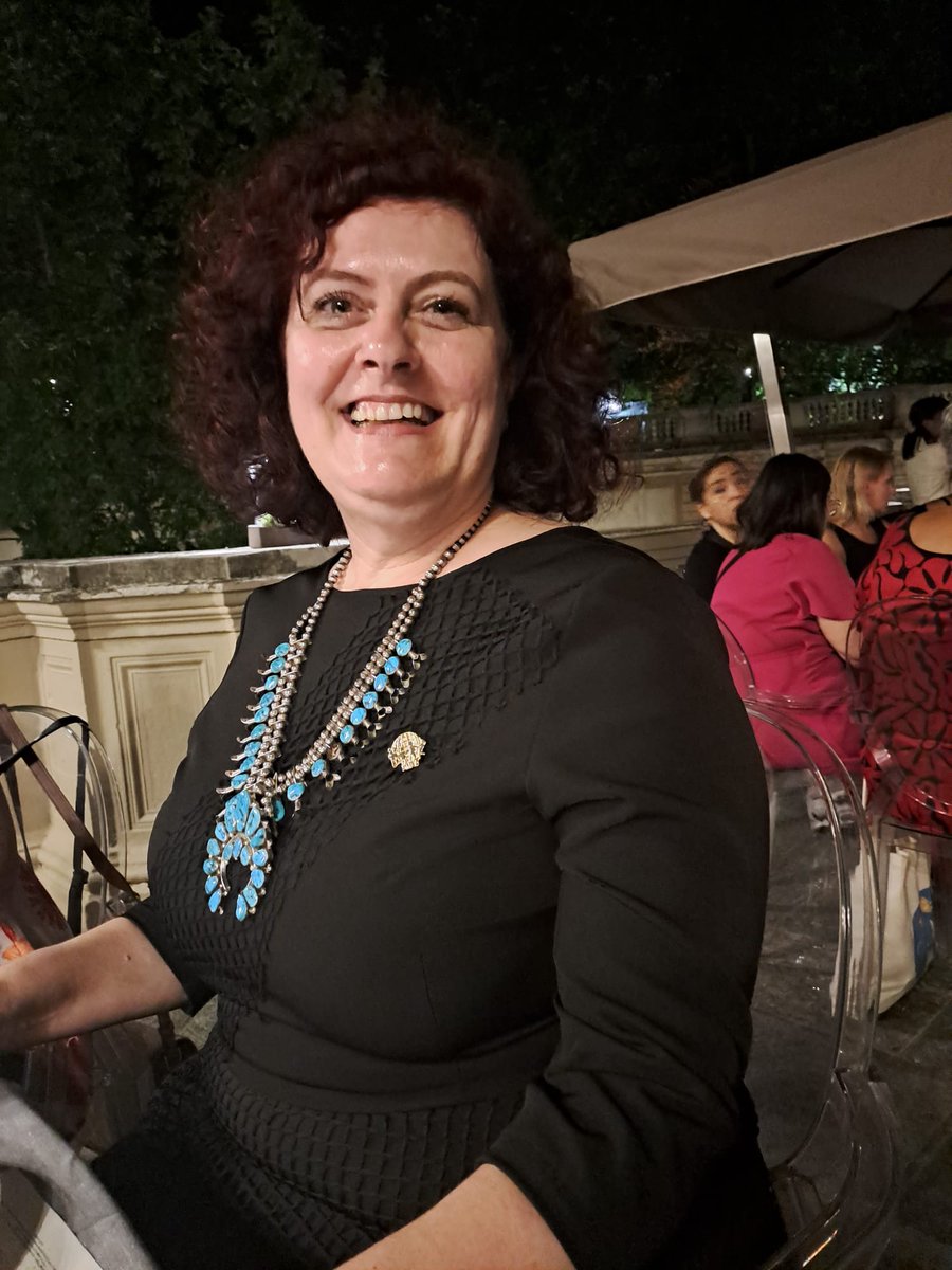 🔄 Cambio en la presidencia mundial de OMEP:
Mercedes Mayol Lassalle cede el testigo a Adrijana Višnjić Jevtić durante la 77ª Conferencia en Bolonia.
Un relevo que refuerza el compromiso global con la educación infantil y la paz. 🌍👧👦
#OMEP2025 #EducaciónInfantil