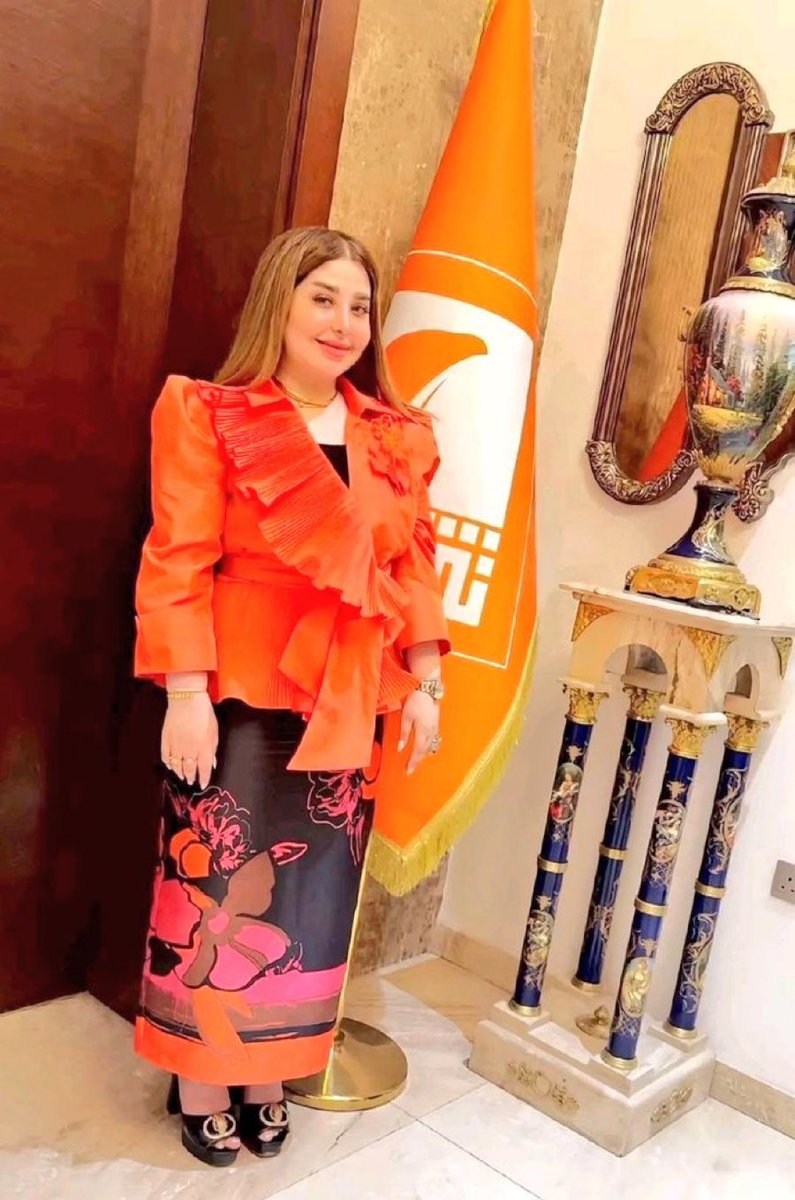 هيه هاي الهايشة تدري عائشة تگول تزوجني النبي وأنا بنت خمس سنين يعني على قياسات هاي الهايشة وبنت سيداو النبي يستعمل التفخيذ