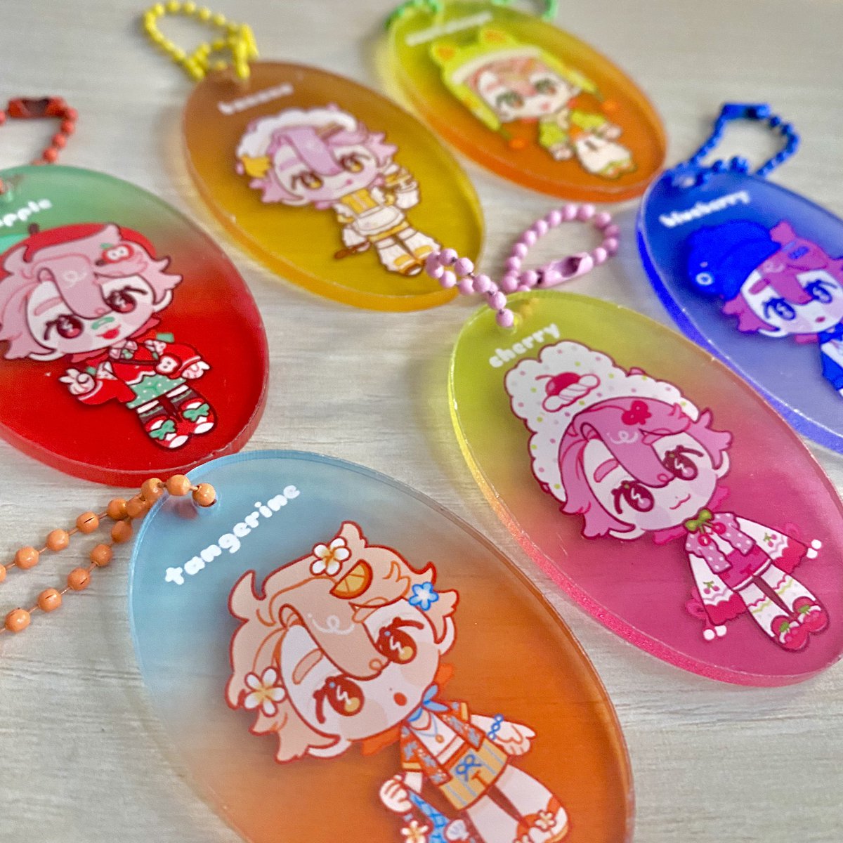 hiimtae's tweet image. 🍎🍒🍊🍌🍈🫐