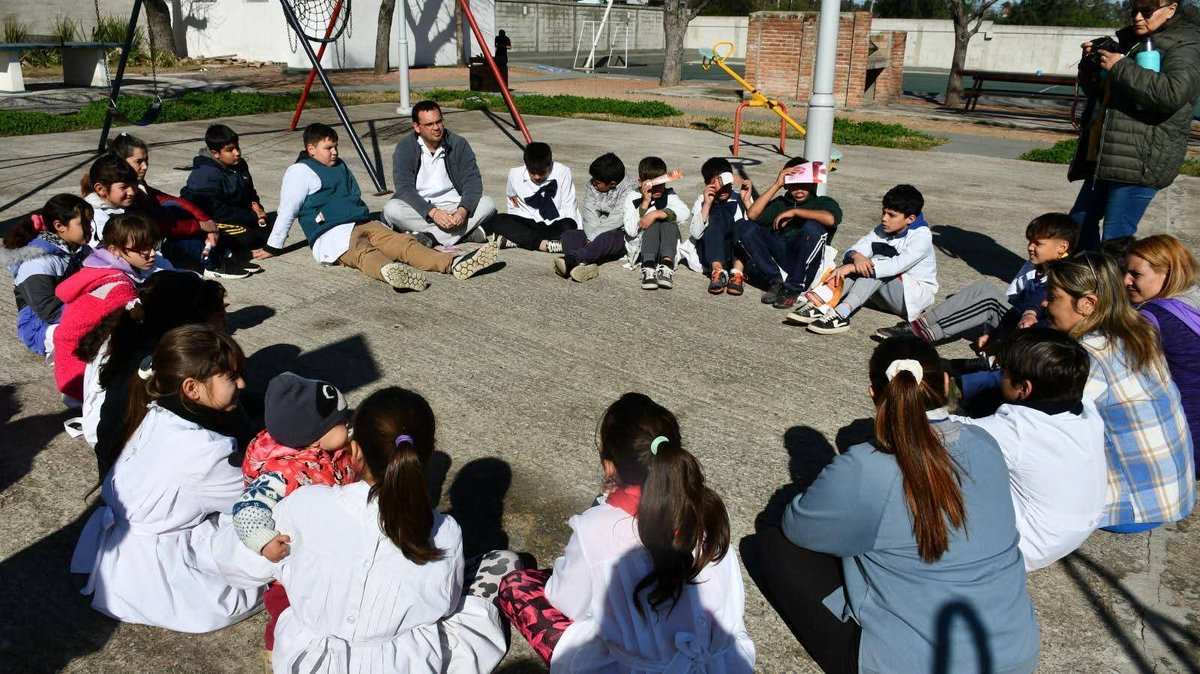comuna33's tweet image. Gobierno de Treinta y Tres a través de la Dirección de Salud participó de jornada por el día nacional de respuesta VIH Sida, realizada en la Plaza de Villa sara.
Se trató de una actividad interinstitucional promovida por el MSP y  el apoyo local.
#GobiernodeTreintayTres