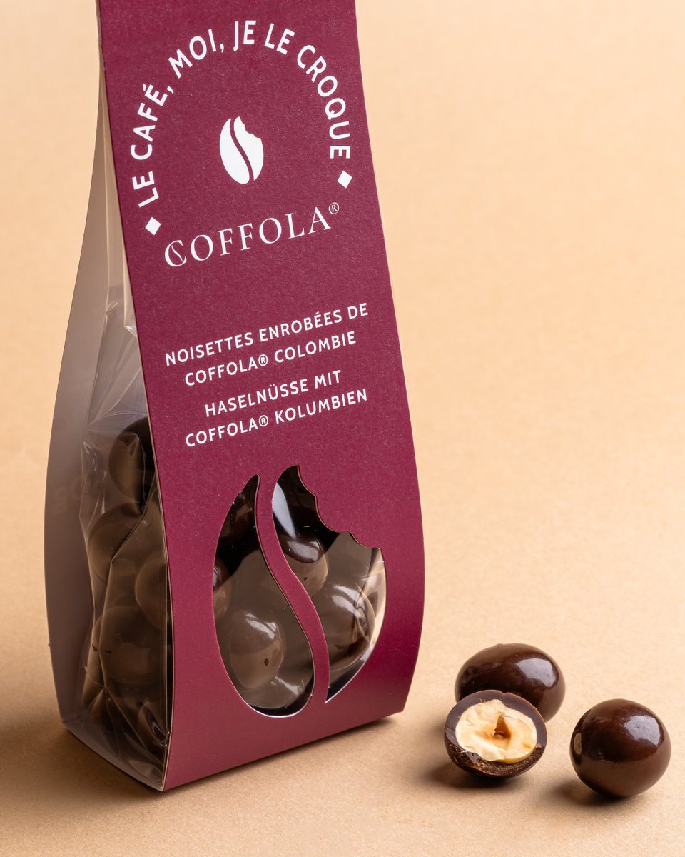coffolaterie's tweet photo. Discover the bold crunch: roasted hazelnuts wrapped in pure Coffola — 100% coffee, 0% chocolate.
A one-of-a-kind treat for true coffee lovers. 

Available on our website
https://t.co/ZxAsn9jh6C

#CoffolaAddict #CoffeeCrunch #NoChocolateJustCoffee #MadeWithCoffola https://t.co/pn3ujTYv3a