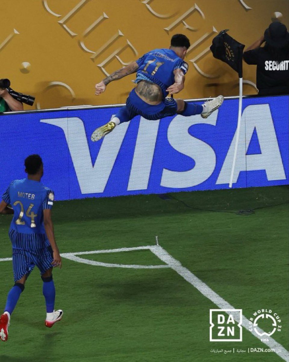 hasanalnaqour's tweet image. هل ذنب هذا الهلال انه ابدع في كأس العالم ؟! 

هل ذنب الهلال انه حقق المركز السابع على العالم ؟! 

هل بعد ماشافوا مستوياته الحين يبون يسحبون الدعم ؟! 

الهلال يجب ان يدعم افضل واكثر من البقية 

الهلال هو واجهة المملكة الحضارية 

اندية تلعب في اسيا 2 والخليجية وتدعم بجنون