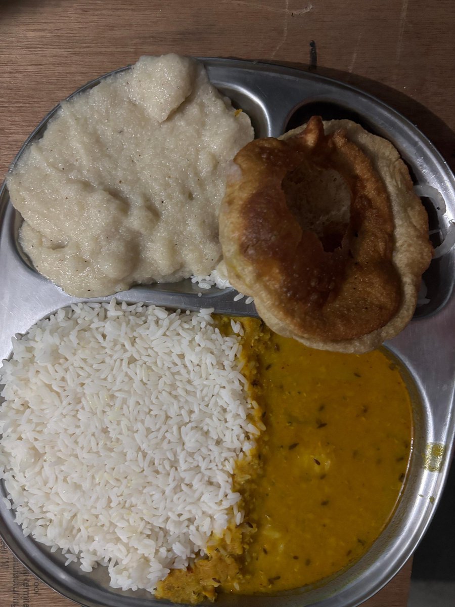 Rana Ravan (@shivashukla98) on Twitter photo ऐसा खाना बिहार पुलिस के ट्रेनीज़ को Bhagalpur ट्रेनिंग सेंटर में दिया जा रहा है सूखा चिउड़ा बेस्वाद दाल अधपका चावल और जली रोटियाँ।क्या ऐसे भोजन से कोई स्वस्थ ट्रेनिंग पूरी कर पाएगा कृपया इन्हें सम्मानजनक भोजन दें।
<a href="/bihar_police/">Bihar Police</a> @DGPBiharPolice <a href="/IPS_Association/">IPS Association</a> #BiharPolice ऐसा खाना बिहार पुलिस के ट्रेनीज़ को Bhagalpur ट्रेनिंग सेंटर में दिया जा रहा है सूखा चिउड़ा बेस्वाद दाल अधपका चावल और जली रोटियाँ।क्या ऐसे भोजन से कोई स्वस्थ ट्रेनिंग पूरी कर पाएगा कृपया इन्हें सम्मानजनक भोजन दें।
<a href="/bihar_police/">Bihar Police</a> @DGPBiharPolice <a href="/IPS_Association/">IPS Association</a> #BiharPolice
