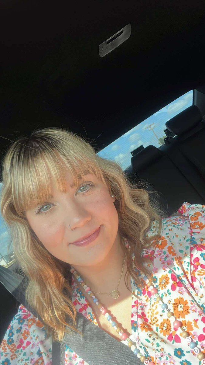 Happy #TeacherTuesday everyone! I am quickly preparing to go back to work on Monday. I’ve taken a few student surveys to see what they’d want for our care corner in my room! I’ve added them to my list and appreciate your support! #ClearTheList #Teachers 

amazon.com/hz/wishlist/ls…