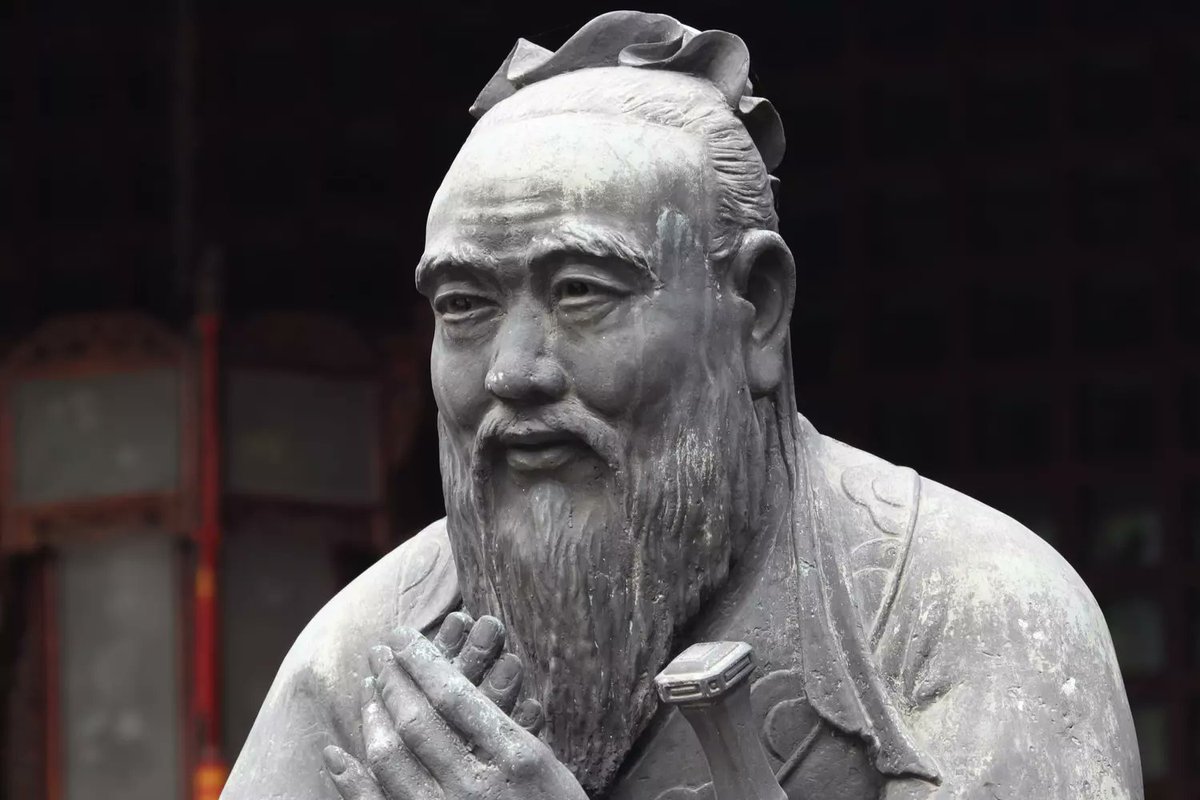 "Pas trop d'isolement ; pas trop de relations ; le juste milieu, voilà la sagesse."  
- Confucius -