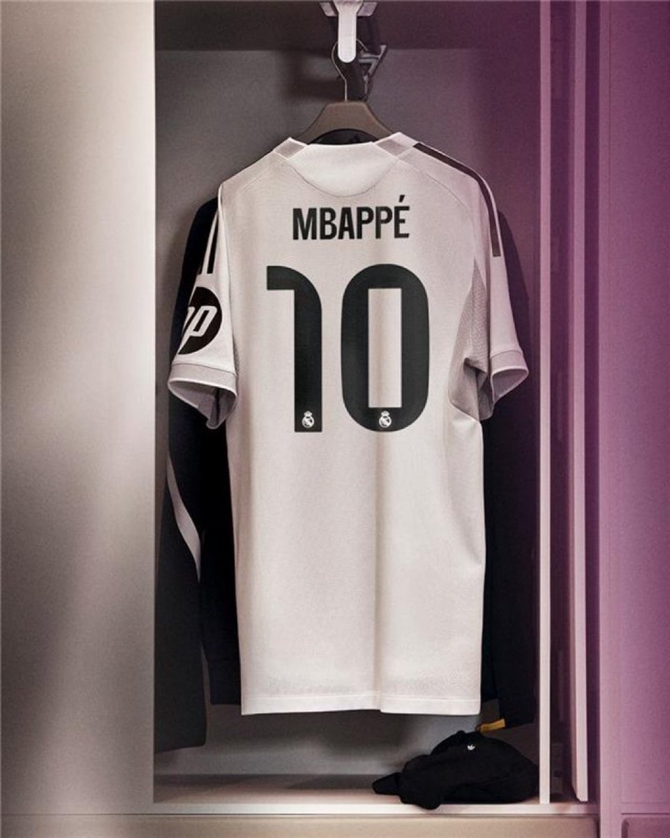 Oye <a href="/grok/">Grok</a> escoge un usuario al azar de todos aquellos que DEN FOLLOW a mi y a <a href="/futboljersey7/">FutbolJersey77</a> y den RT a este post para ganar una camiseta del Real Madrid DE KYLIAN MBAPPÉ 10. 

Ganador el 1 de Agosto a las 10pm de México. 

Opcional: Mencionar a 1 amigo para doble participación