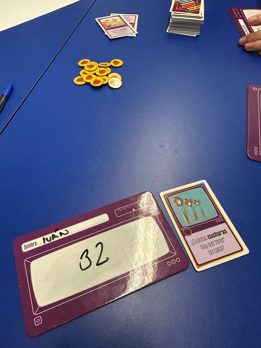MisticosArkat's tweet photo. Hemos vuelto a las andadas este fin de semana con el estreno de Estimator de @tranjisgames por parte de uno de nuestros socios. Dos partidas que nos hicieron reir a más no poder.

#juegosdemesa https://t.co/SSFzQEKQda